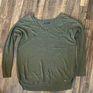 American Eagle Outfitters Olive V-Neck Sweater